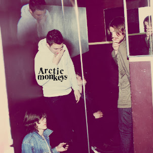 Arctic Monkeys — Crying Lightning