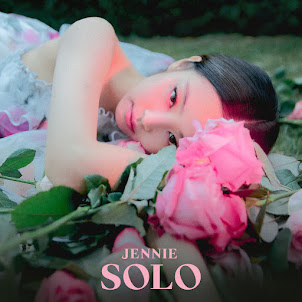 Jennie — Solo
