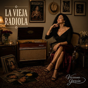 Viviana García — La Vieja Radiola